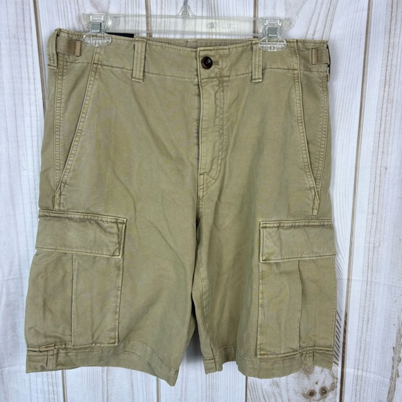 Banana Republic Other - Banana Republic Cargo Shorts Adjustable Waist Buckles Snap Pockets Tan Size 31